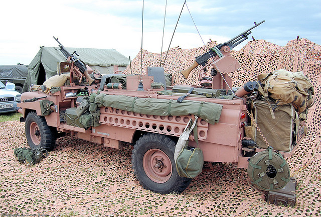 Land Rover SAS Pink Panther